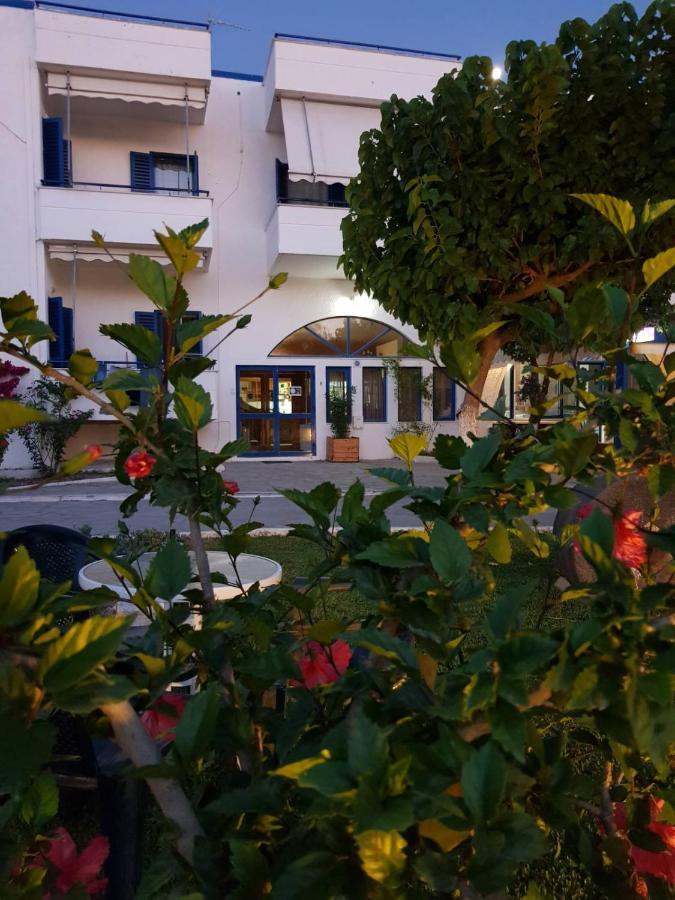 Aparthotel To Kyma à Amarynthos Extérieur photo